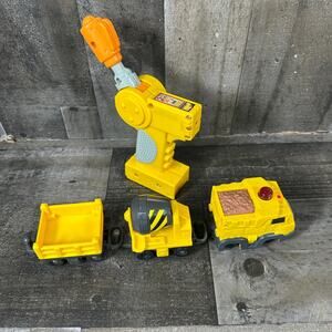 Geotrax Remote Control Yellow Construction Train W Cement & Car Mix n Go work V5